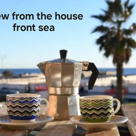 House Rome Front Sea *