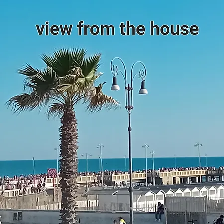 Apartment House Rome Front Sea *